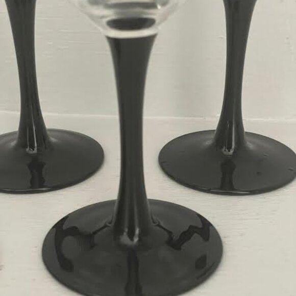 A Vintage Set of 4 Luminarc Wine Glasses With Black Stem Original Box France